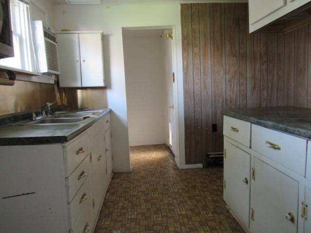 607 Grove Street 14