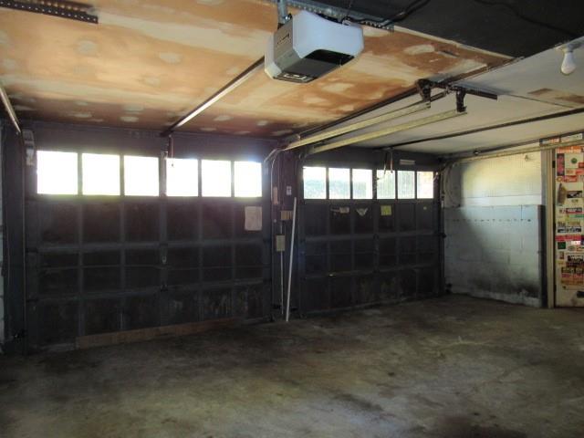 2207 Hall Court 24